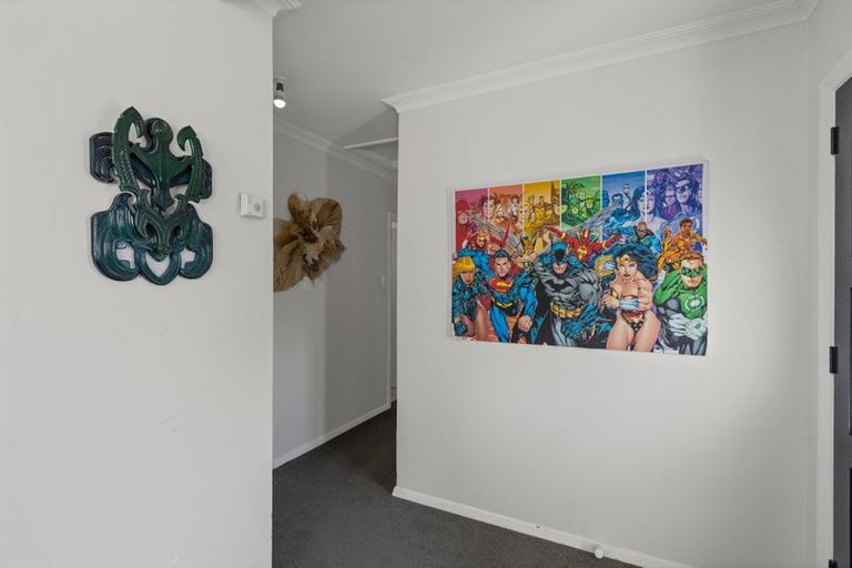 Photo of property in 16 Bledisloe Street, Levin, 5510