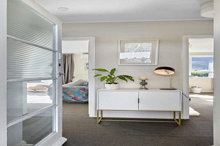 Photo of property in 17 Aotea Street, Welbourn, New Plymouth, 4312