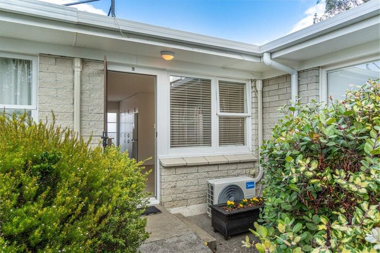 Photo of property in 5/77 Wellington Street, Howick, Auckland, 2014
