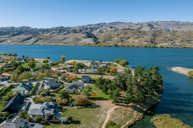 Photo of property in 32 Pisa Moorings Road, Mount Pisa, Cromwell, 9383