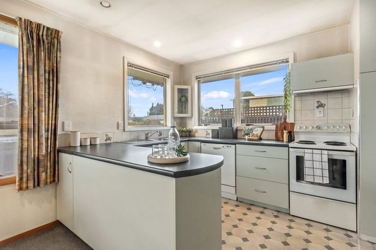 Photo of property in 9 Colesbury Street, Bishopdale, Christchurch, 8053