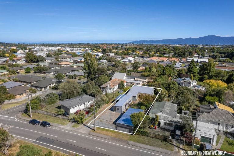 Photo of property in 85 Ruahine Street, Paraparaumu, 5032