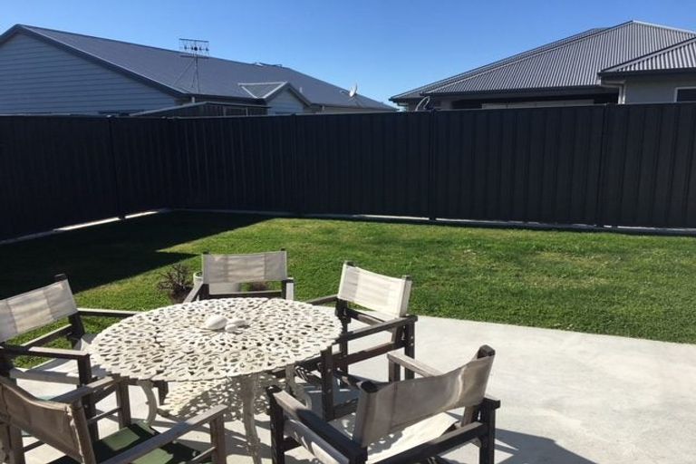 Photo of property in 10 Manganui Place, Te Awa, Napier, 4110