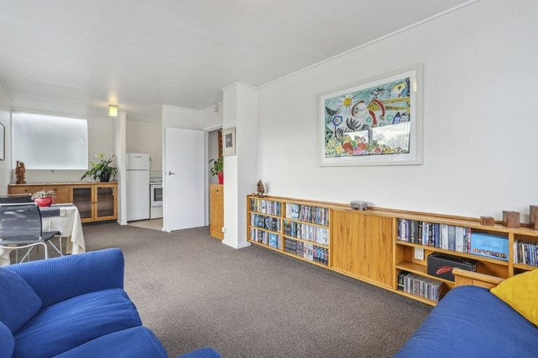 Photo of property in Embassy Court, 72 Brougham Street, Mount Victoria, Wellington, 6011