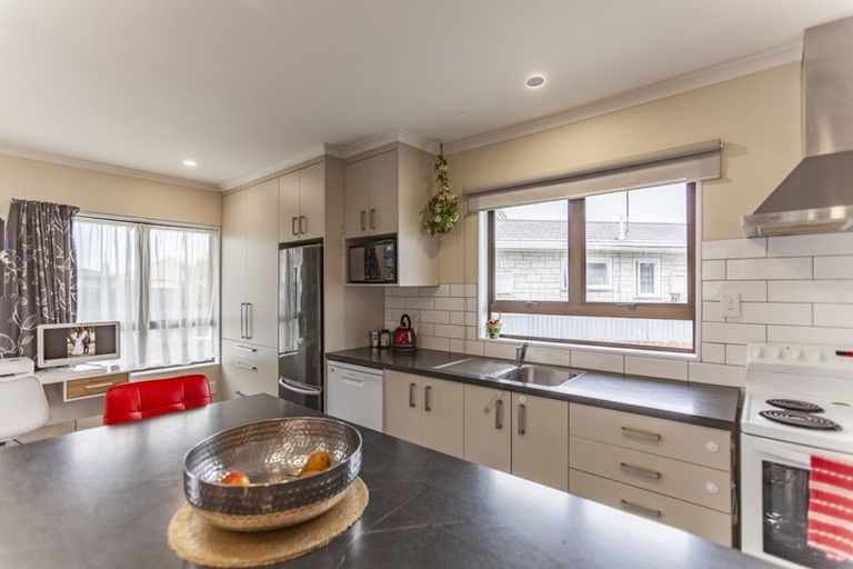 Photo of property in 145 Riverbend Road, Onekawa, Napier, 4110