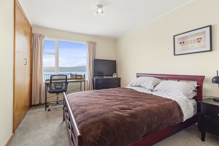 Photo of property in 32 Newport Terrace, Seatoun, Wellington, 6022