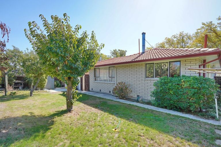 Photo of property in 6 Fenmere Place, Burwood, Christchurch, 8083