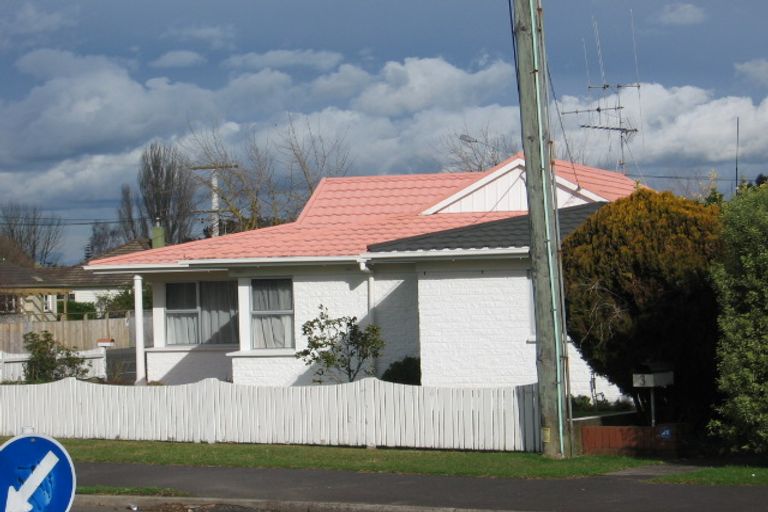 Photo of property in 1 Carey Street, Maeroa, Hamilton, 3200