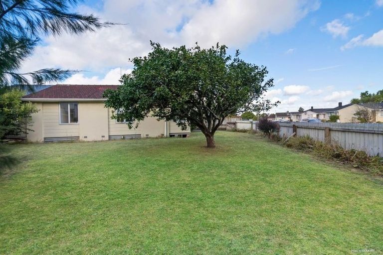 Photo of property in 8 Vickers Crescent, Mangere, Auckland, 2022