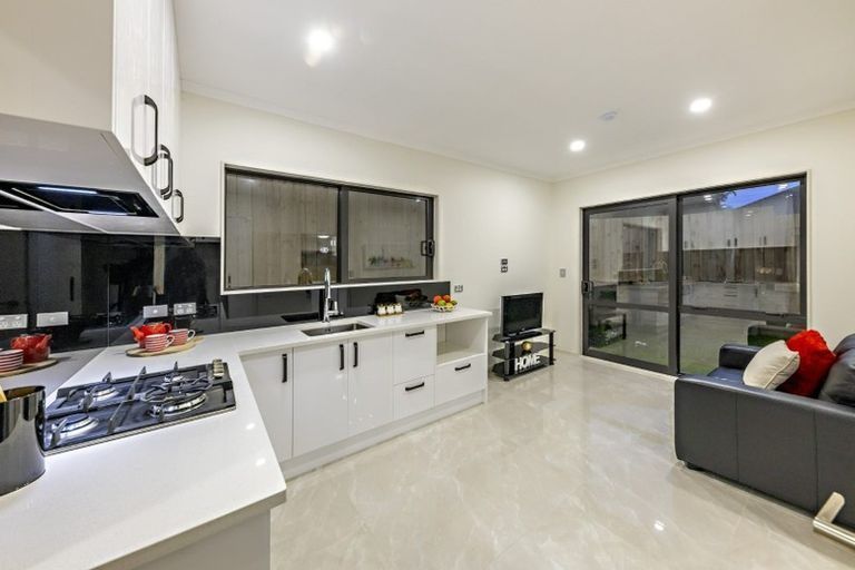 Photo of property in 4 Nanleen Rise, Manurewa, Auckland, 2105