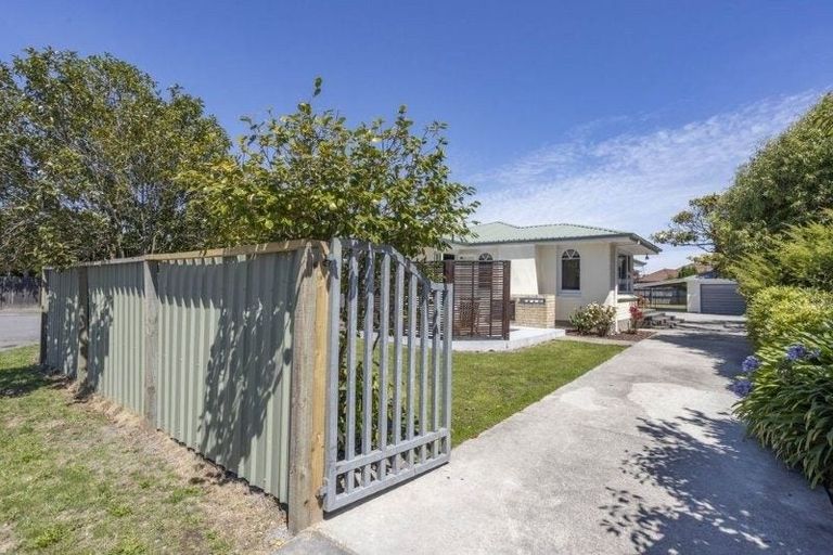 Photo of property in 26 Donegal Street, Belfast, Christchurch, 8051