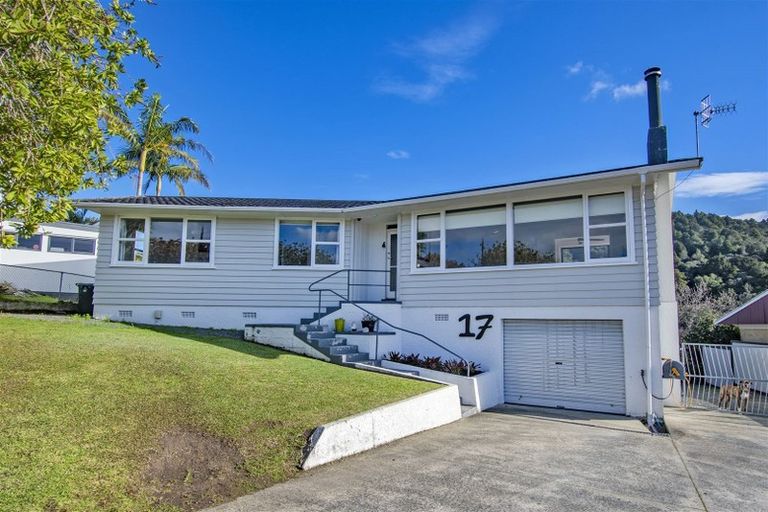 Photo of property in 17 Paratai Crescent, Woodhill, Whangarei, 0110