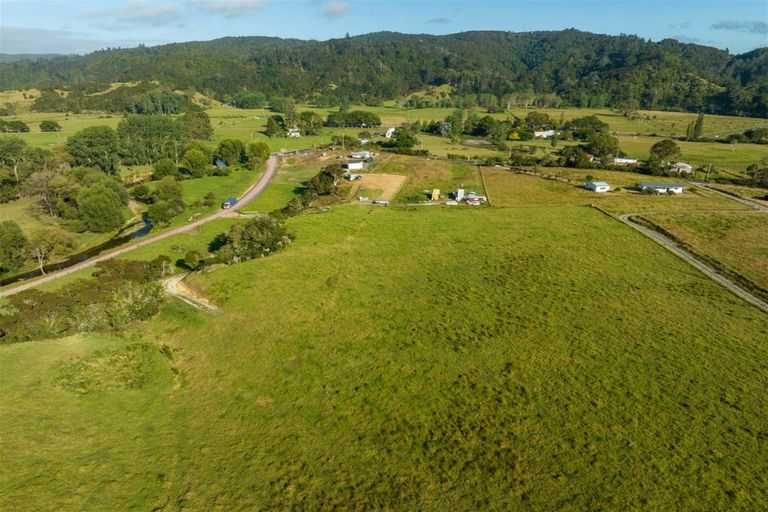 Photo of property in 21 Doel Road, Awanui, 0486
