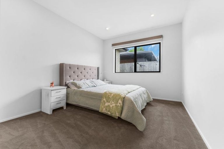 Photo of property in 2 Raymond Grace Avenue, Huapai, Kumeu, 0810