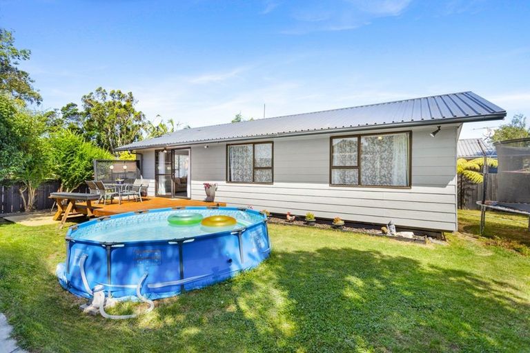 Photo of property in 2/162 Universal Drive, Henderson, Auckland, 0610
