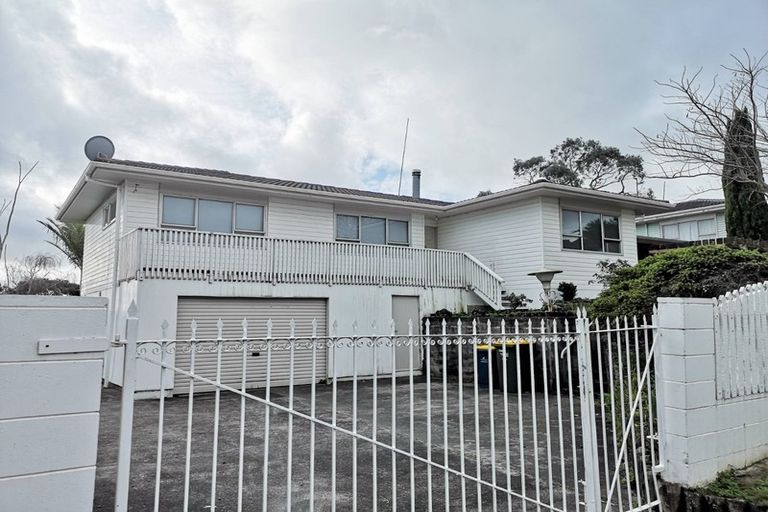 Photo of property in 60 Widmore Drive, Massey, Auckland, 0614