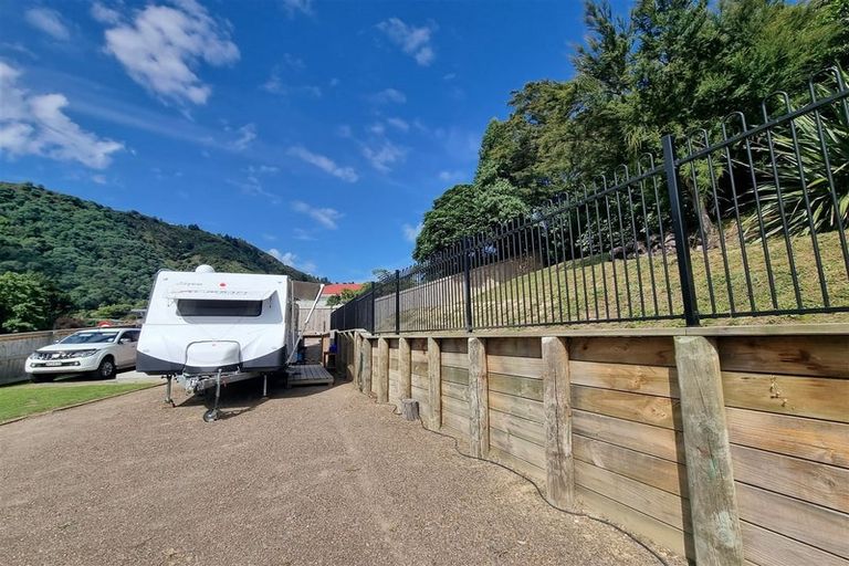 Photo of property in 37a Wairau Road, Picton, 7220