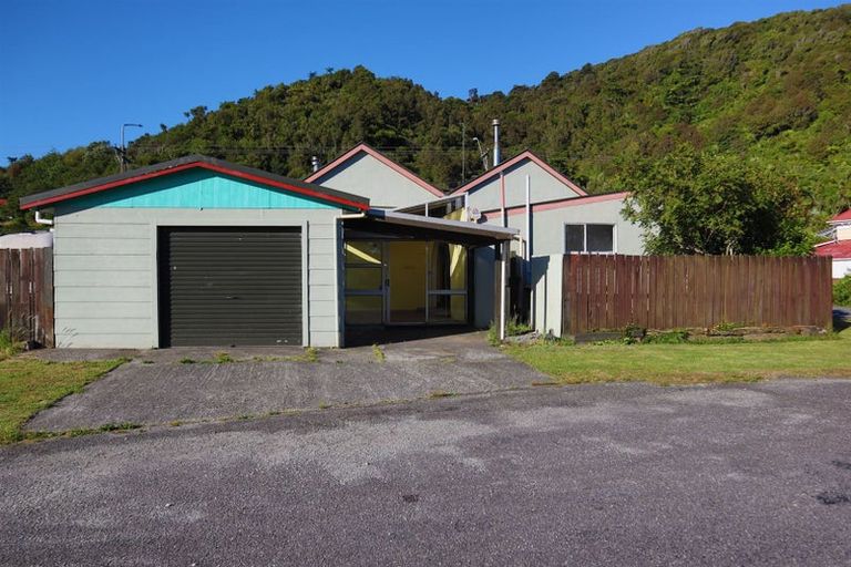 Photo of property in 166 Bright Street, Cobden, Greymouth, 7802