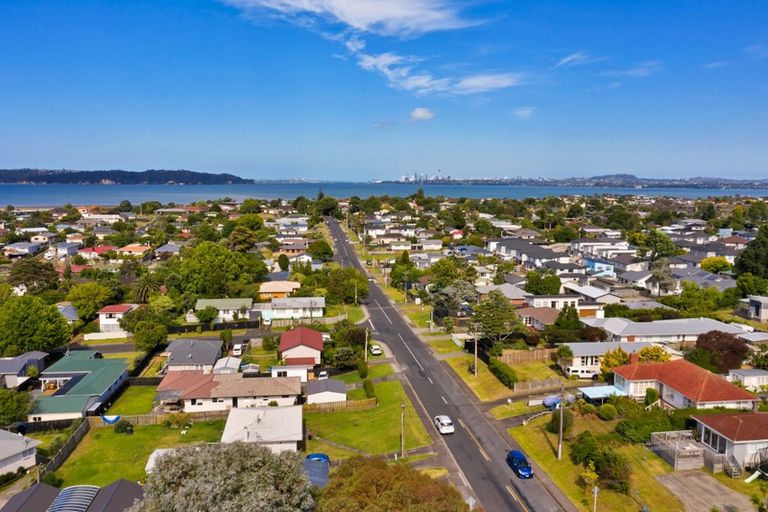 Photo of property in 78a Wharf Road, Te Atatu Peninsula, Auckland, 0610