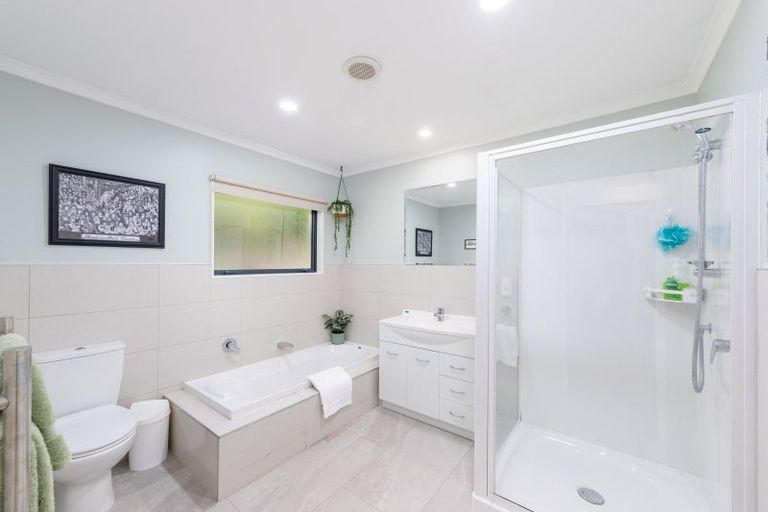 Photo of property in 43 Forest Road, Pinehaven, Upper Hutt, 5019