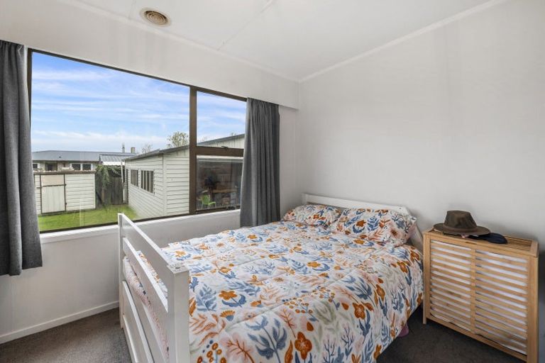 Photo of property in 11 Browning Crescent, Owhata, Rotorua, 3010