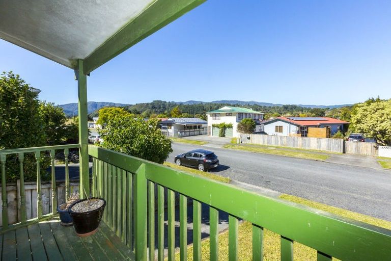 Photo of property in 93 Gillespies Road, Birchville, Upper Hutt, 5018