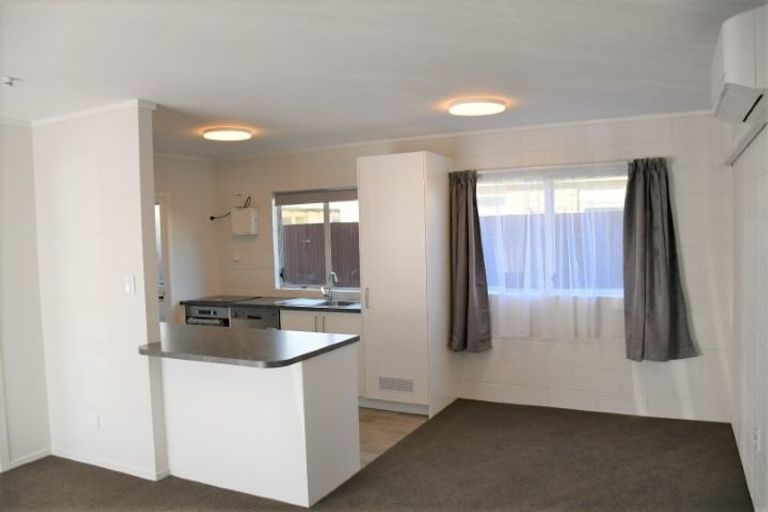 Photo of property in 5/897 Heaphy Terrace, Claudelands, Hamilton, 3214