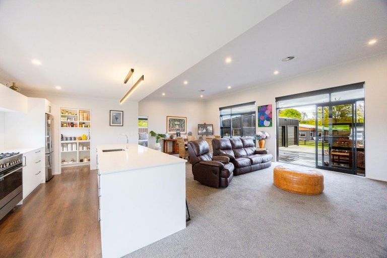 Photo of property in 4 Arabella Way, Waipukurau, 4200