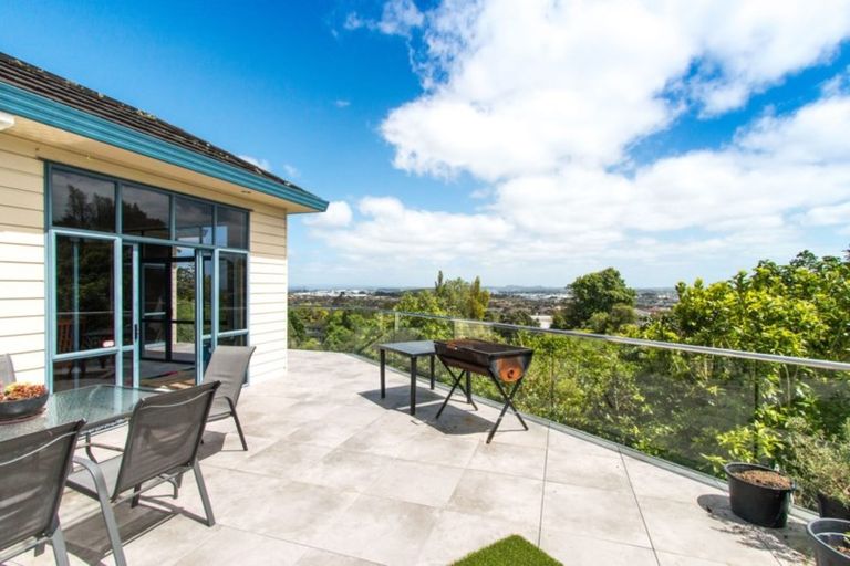 Photo of property in 84 Point View Drive, East Tamaki Heights, Auckland, 2016