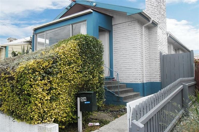 Photo of property in 54 Howe Street, North Dunedin, Dunedin, 9016