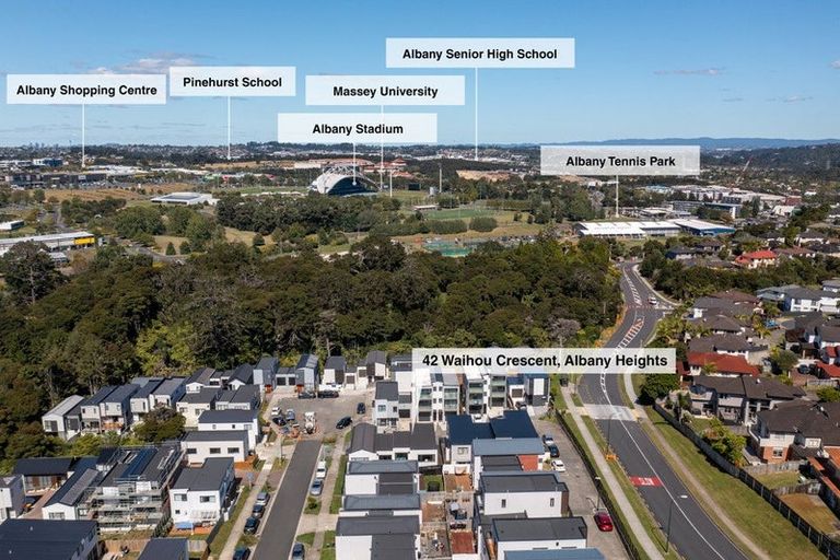 Photo of property in 42 Waihou Crescent, Albany Heights, Auckland, 0632