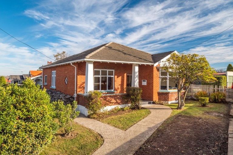 Photo of property in 3 Mornington Road, Balaclava, Dunedin, 9011