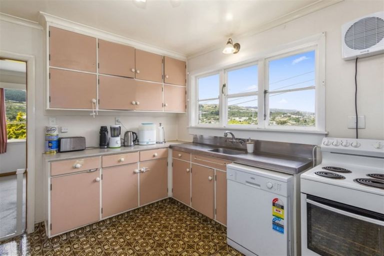 Photo of property in 313 Main Road, Tawa, Wellington, 5028