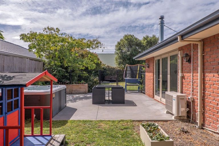 Photo of property in 22 Kotuku Crescent, Woolston, Christchurch, 8023