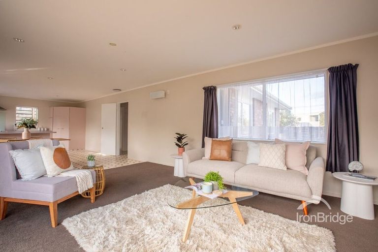 Photo of property in 2 Whitehouse Road, Titahi Bay, Porirua, 5022