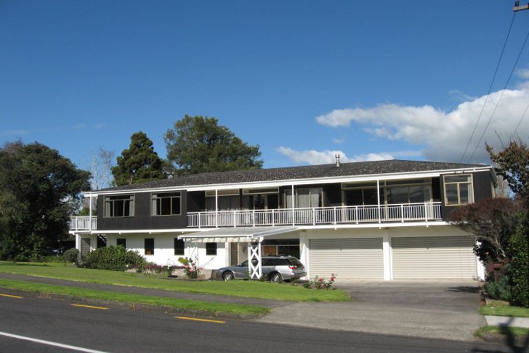 Photo of property in 200 Bleakhouse Road, Mellons Bay, Auckland, 2014
