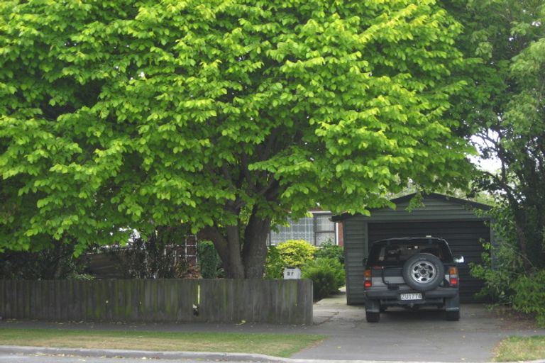 Photo of property in 37 Tilford Street, Woolston, Christchurch, 8062