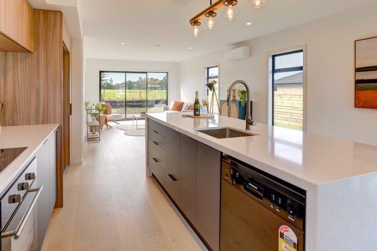 Photo of property in 9 Te Uru Lane, Takapuna, Auckland, 0622