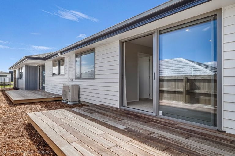 Photo of property in 15 Kanuka Avenue, Owhata, Rotorua, 3010