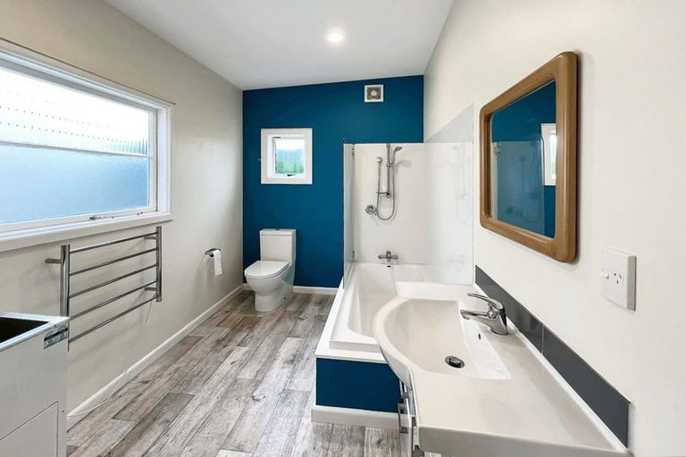 Photo of property in 20 Church Road, Taradale, Napier, 4112