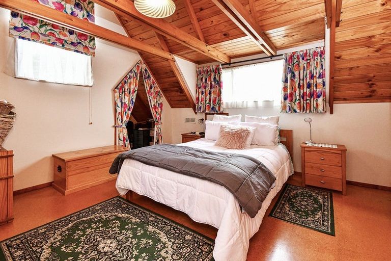 Photo of property in 12 Lemonwood Place, The Gardens, Auckland, 2105