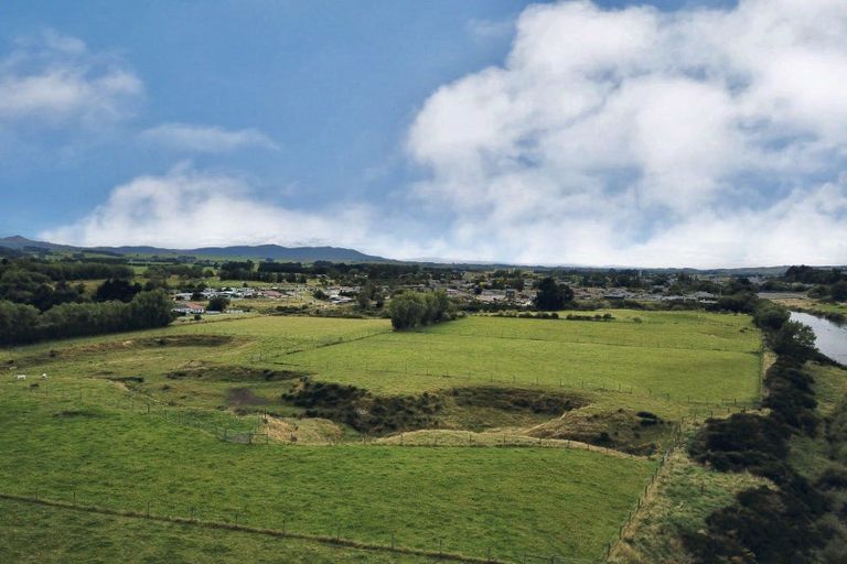 Photo of property in 35 Pioneer Highway, Mataura, Gore, 9774