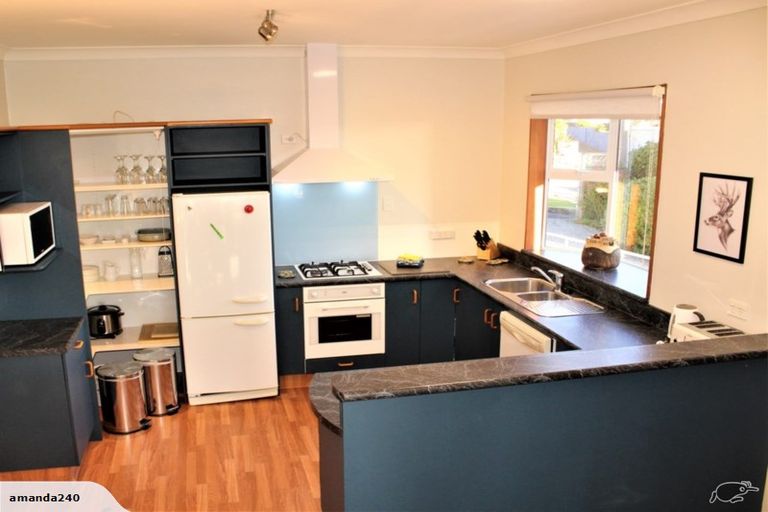 Photo of property in 10 Tamar Street, South Hill, Oamaru, 9400