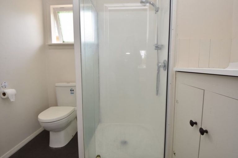 Photo of property in 74 Kent Street, Carterton, 5713