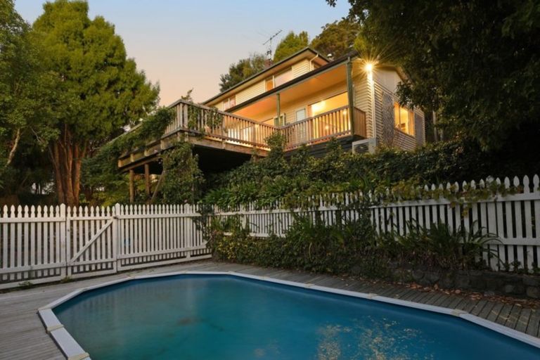 Photo of property in 74a Heretaunga Square, Silverstream, Upper Hutt, 5019