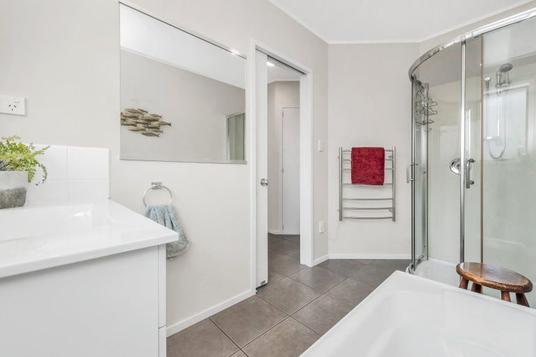 Photo of property in 13 Cezanne Grove, Rolleston, 7614