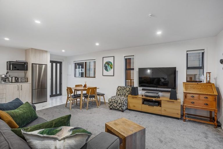 Photo of property in 6/21 Titoki Street, Te Atatu Peninsula, Auckland, 0610