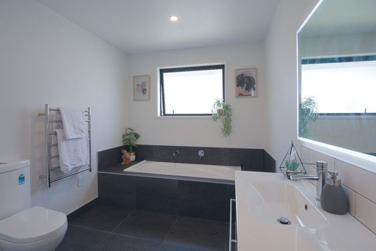 Photo of property in 1 Fetter Lane, Paerata, 2124