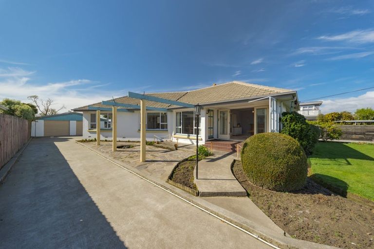 Photo of property in 16 Manuka Street, Mairehau, Christchurch, 8013