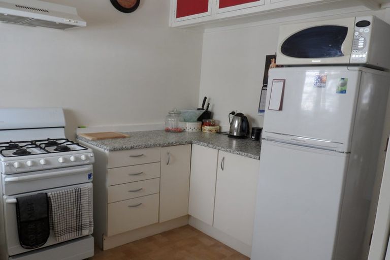 Photo of property in Astoria Flats, 365 The Terrace, Te Aro, Wellington, 6011